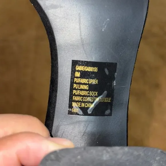 Betsey Johnson Gabie Jewel Embellished Block Heel Sandals – Size 8M - Picture 10 of 10